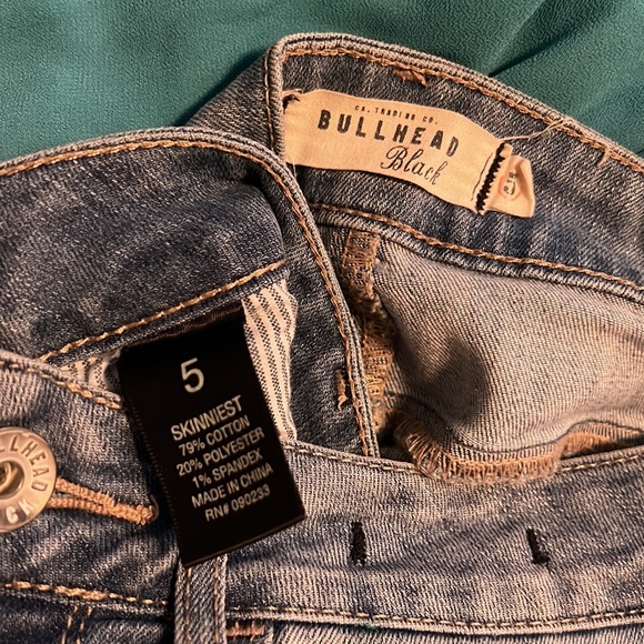 Jeans - Picture 3 of 3